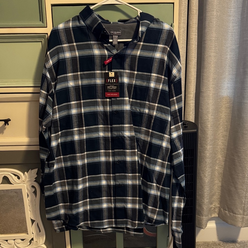Van Heusen Flex Men's Dark Blue Plaid Shirt XL